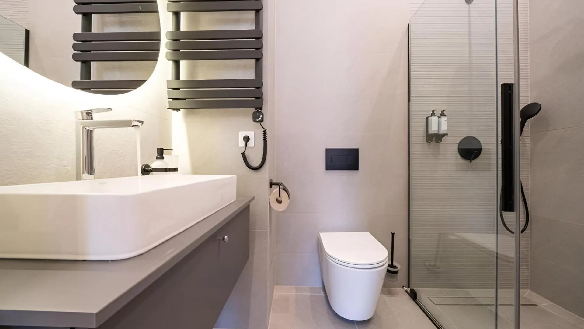 Karoly Boutique Suites, Best Location By Bqa Будапешт 0*,