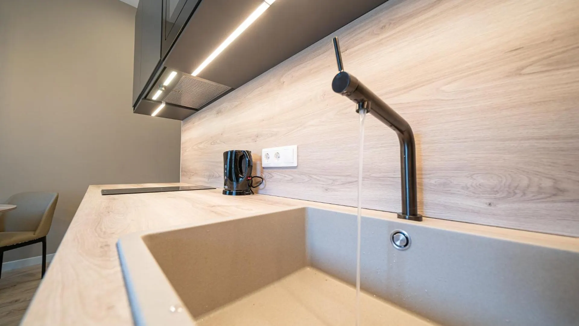 Karoly Boutique Suites, Best Location By Bqa Budapest Hotel